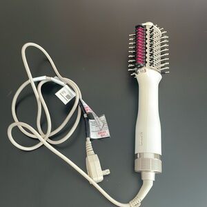 Shark Beauty SmoothStyle Heated Comb& Blowdryer brush